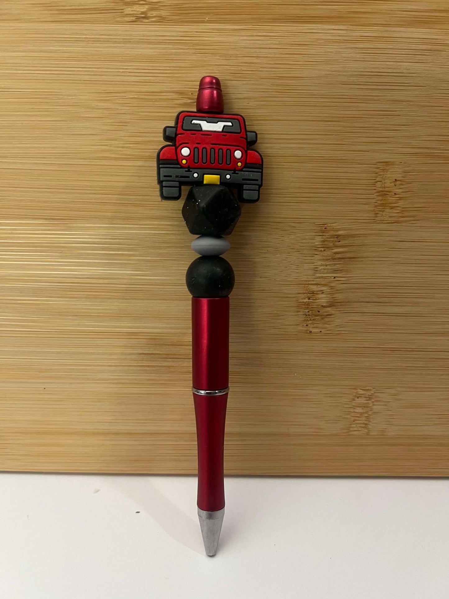 Red Jeep, Red. - Pen
