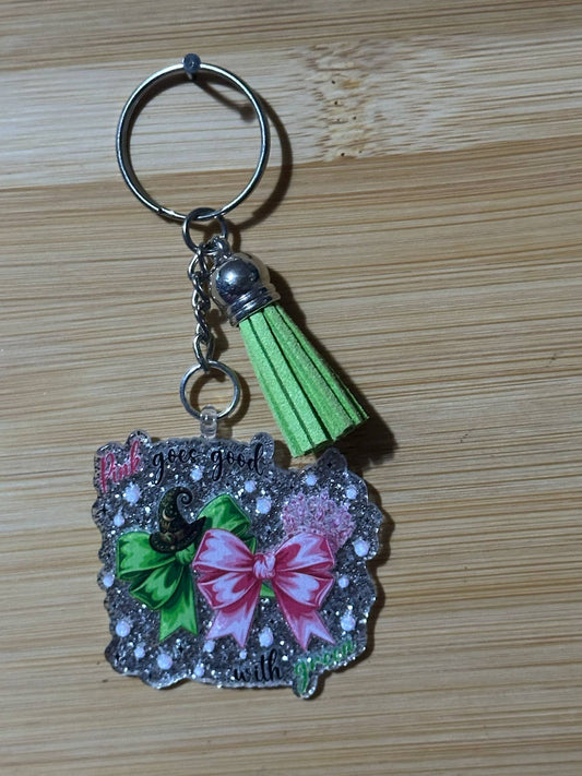 Pink goes good with Green  - Keychain