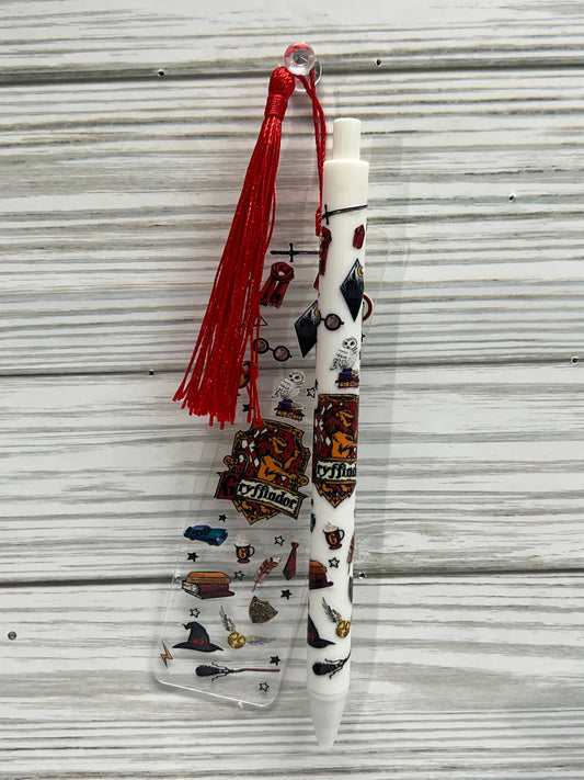 Wizarding Red Crest Bookmark/Pen Set