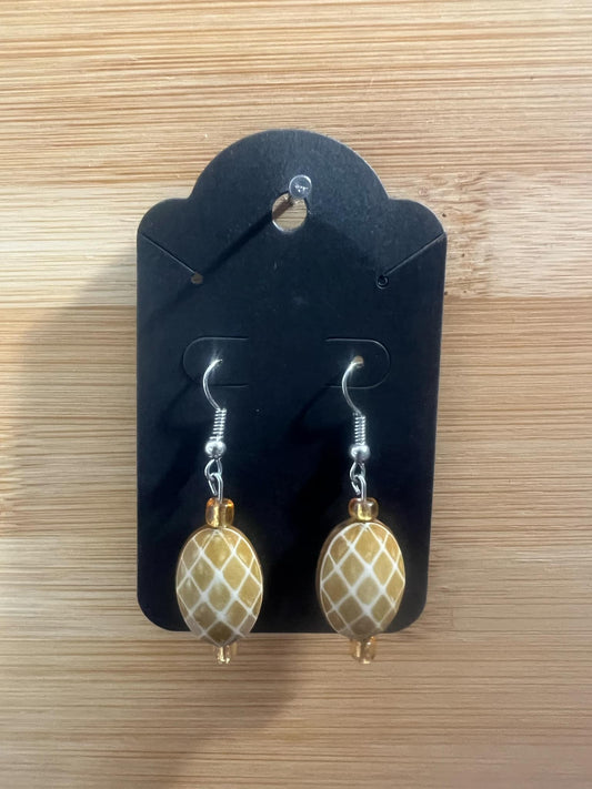 Dangle Earrings Gold and white
